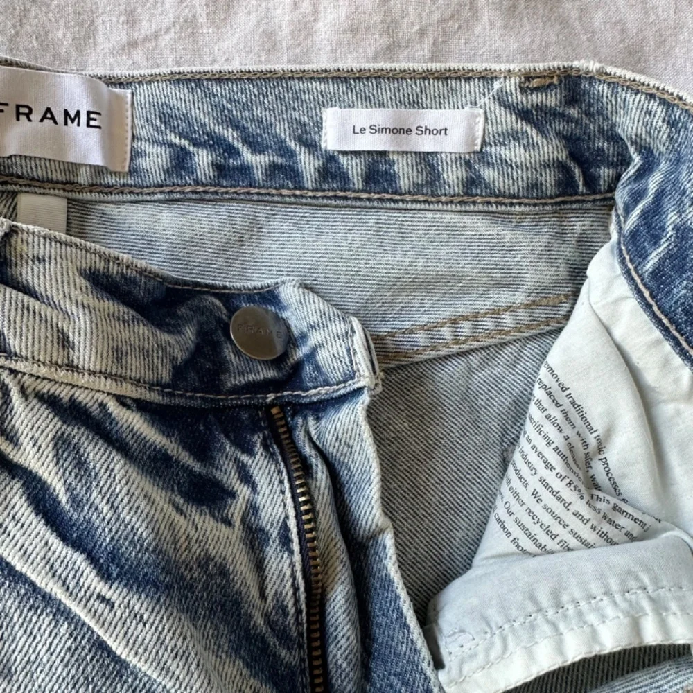 Frame Denim Acid Wash Shorts sz 24